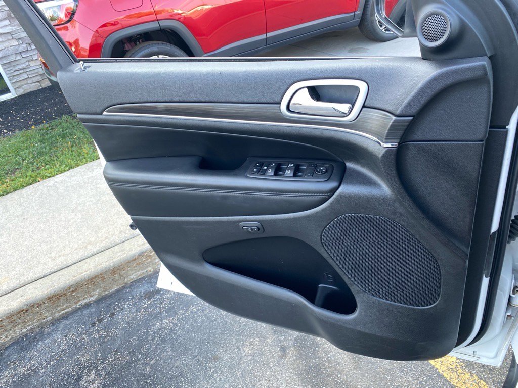2022 Jeep Cherokee Limited photo 23