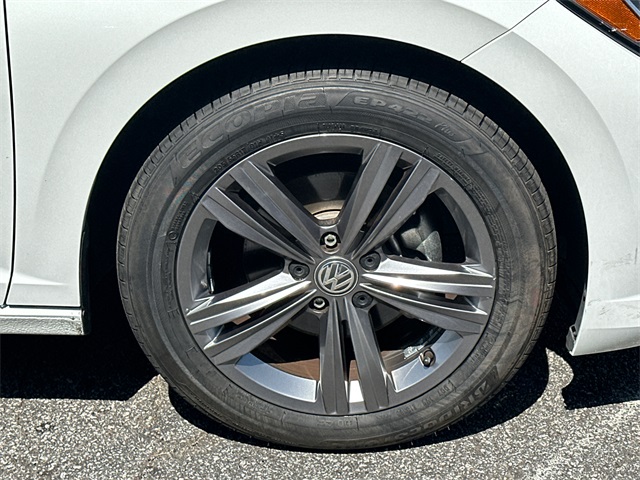 2021 Volkswagen Jetta R-Line photo 11