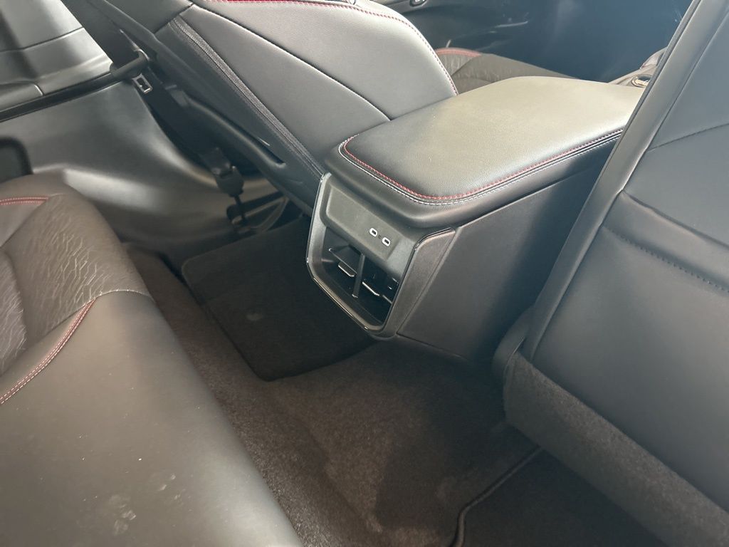 2025 Dodge Charger R/T photo 25