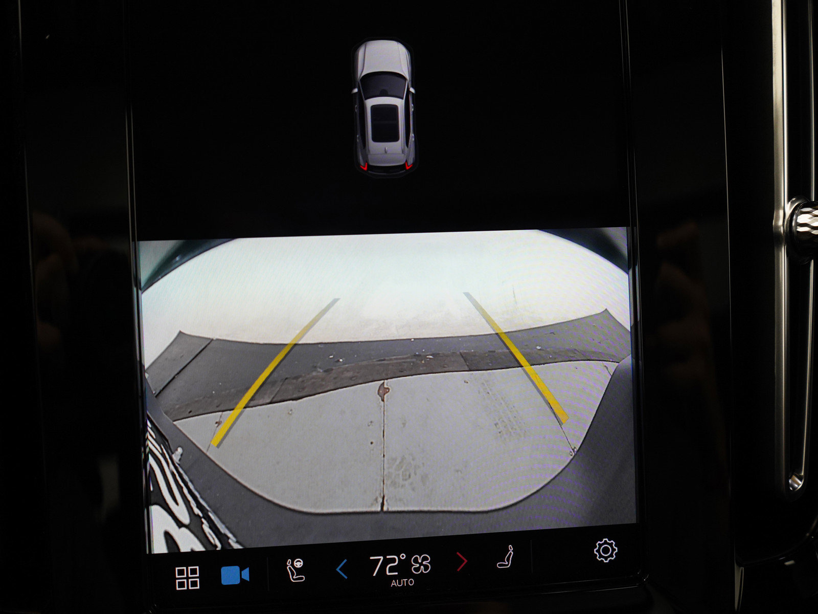 2023 Volvo XC40 Recharge Ultimate AWD photo 25