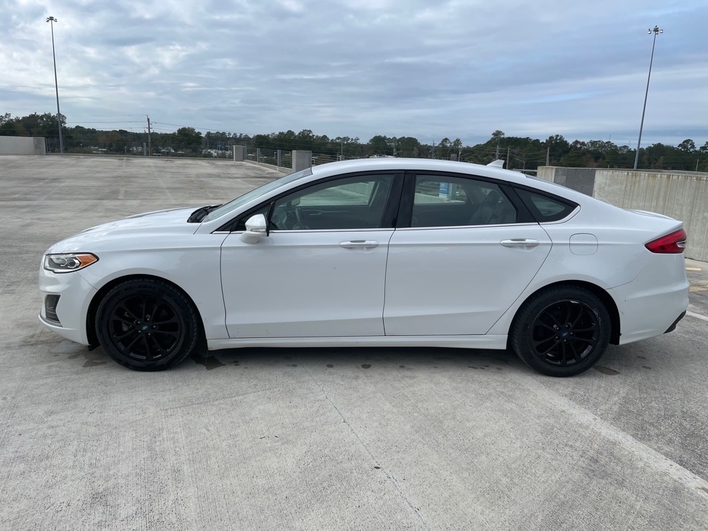 2020 Ford Fusion Hybrid SEL photo 2