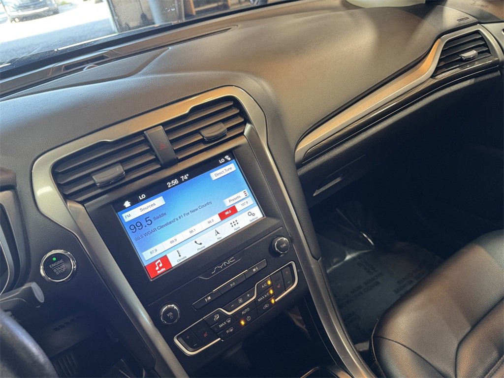 2019 Ford Fusion Hybrid SEL photo 38
