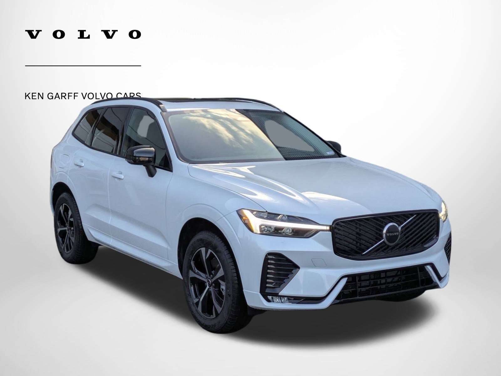 2026 Volvo XC60 Core's photo