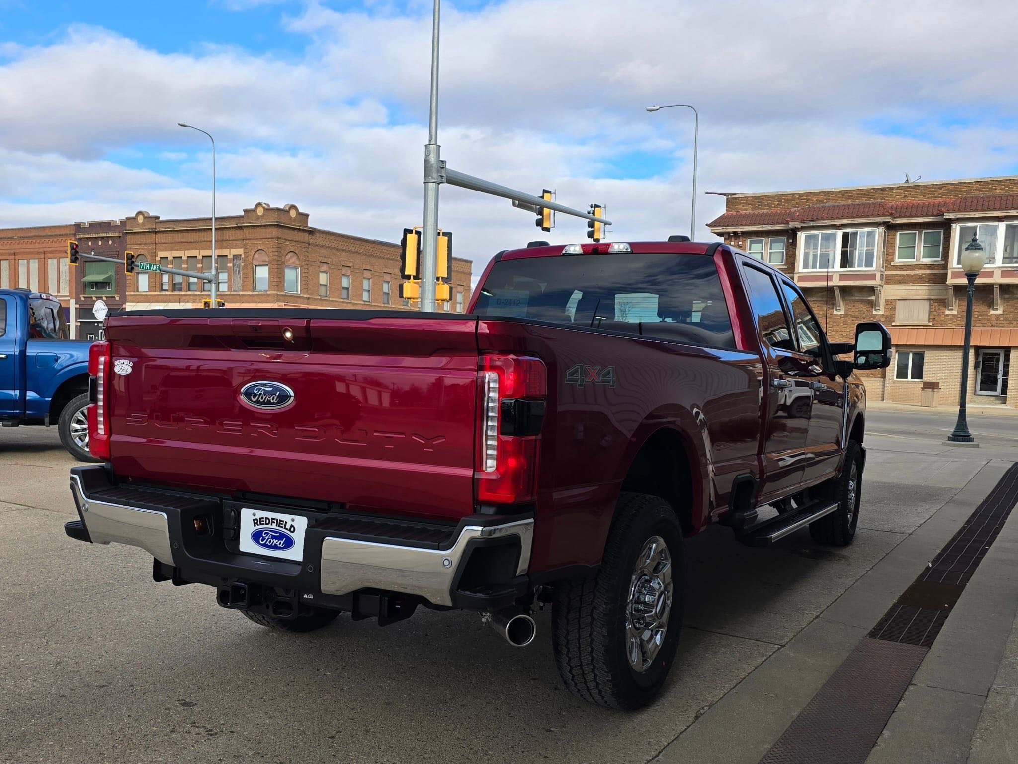 2025 Ford F-350 Lariat photo 4