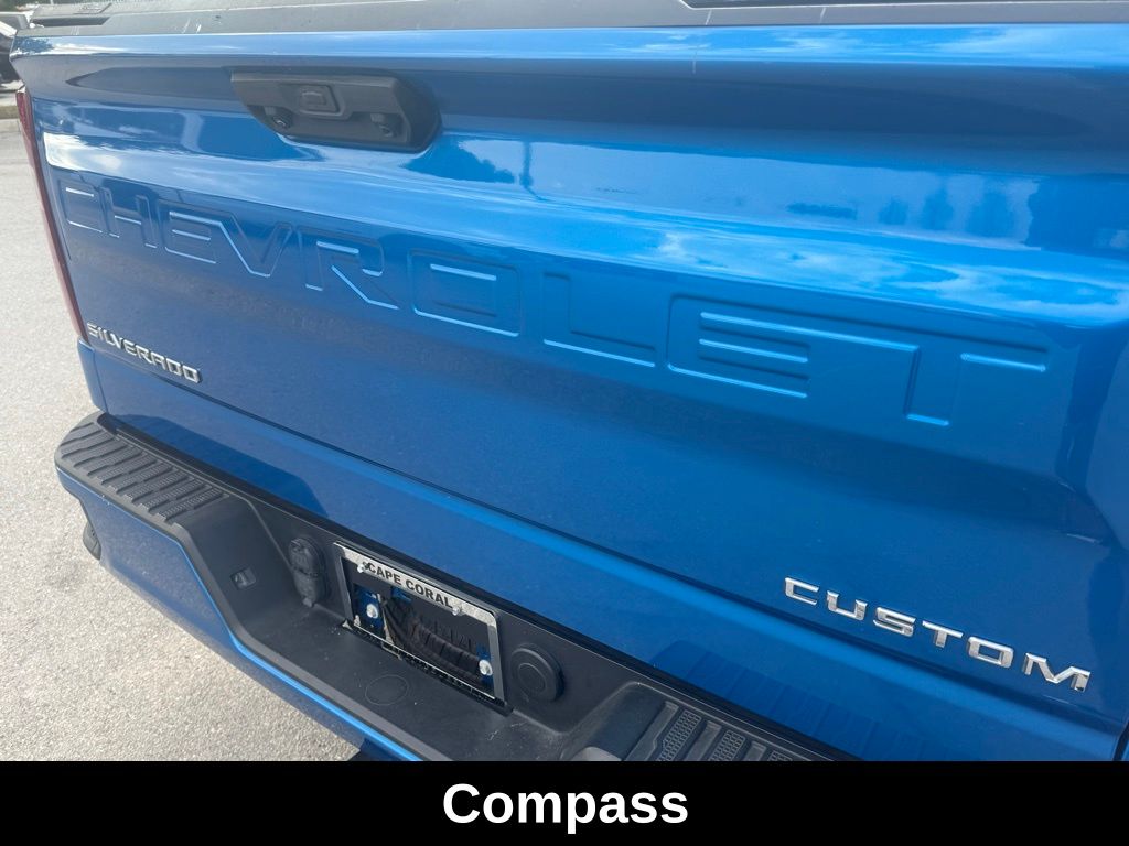 2023 Chevrolet Silverado 1500 Custom photo 28