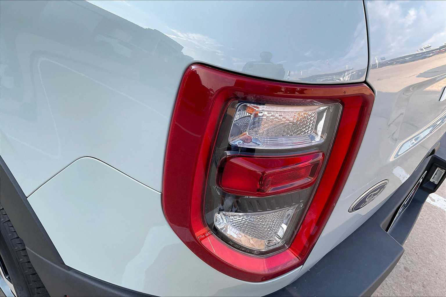 2022 Ford Bronco Sport Outer Banks photo 26