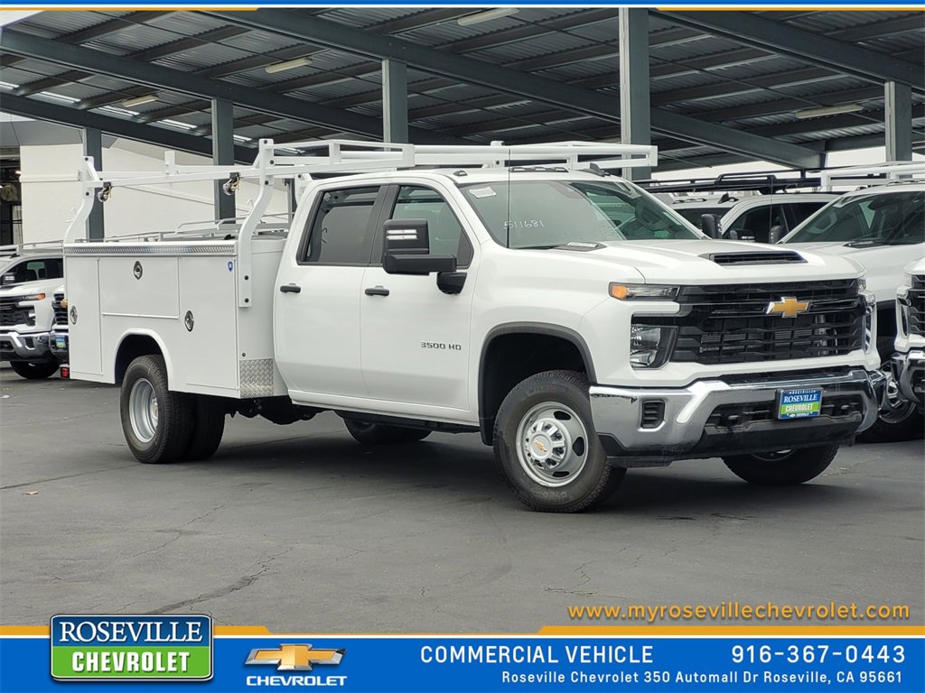 2025 Chevrolet Silverado 3500HD Work Truck's photo