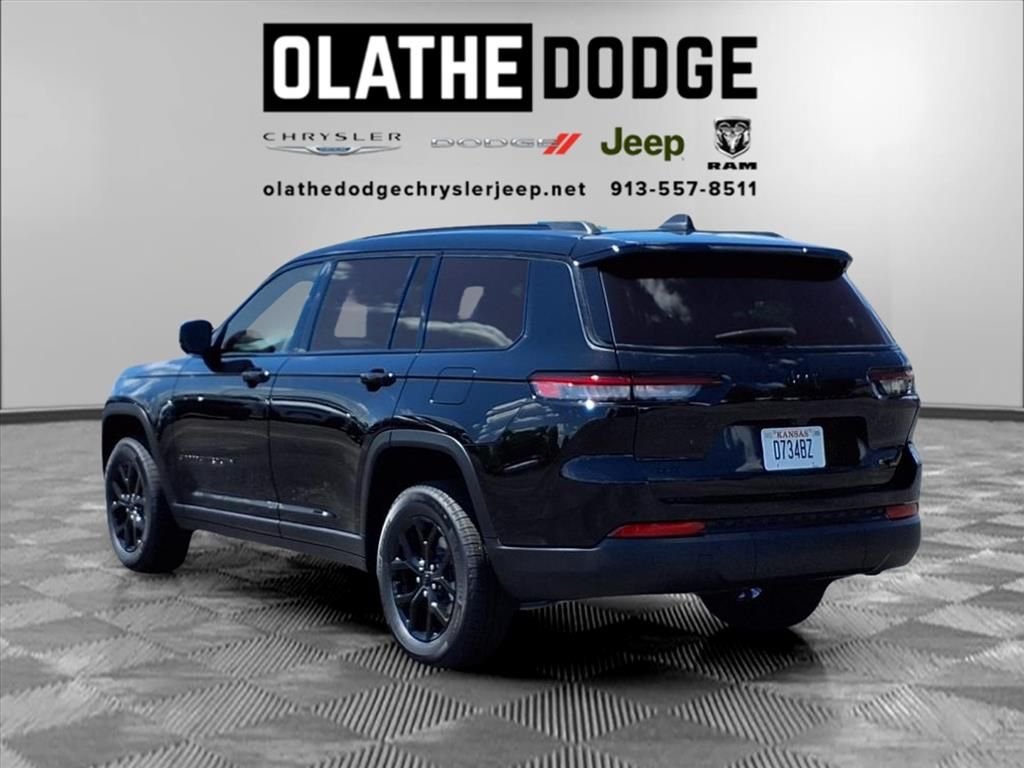 2025 Jeep Grand Cherokee Altitude X photo 3