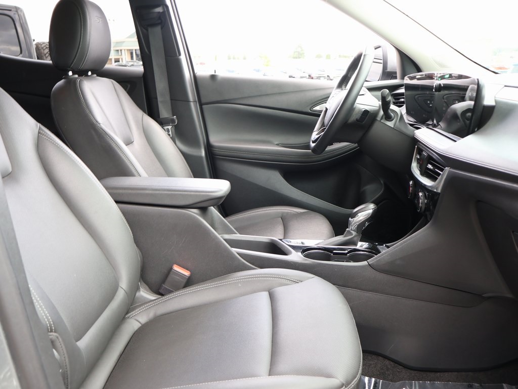 2024 Buick Encore GX Sport Touring photo 8