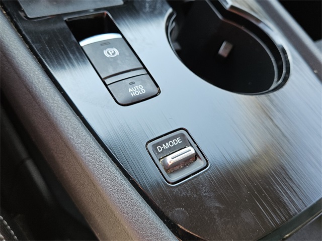 2023 Nissan Rogue SV photo 17
