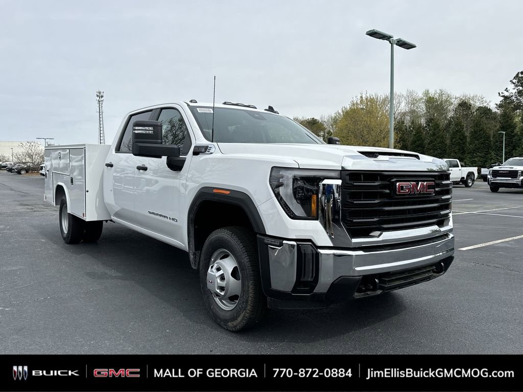 2025 GMC Sierra 3500 Chassis Cab Pro's photo