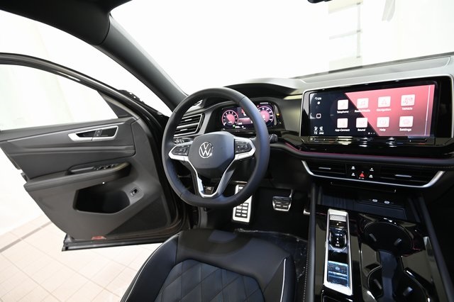 2025 Volkswagen Atlas Cross Sport SEL Premium R-Line photo 20