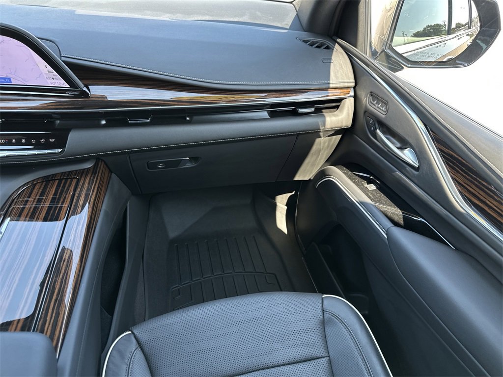 2023 Cadillac Escalade ESV Premium Luxury photo 17