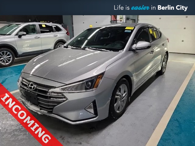 2020 Hyundai Elantra SEL photo 4