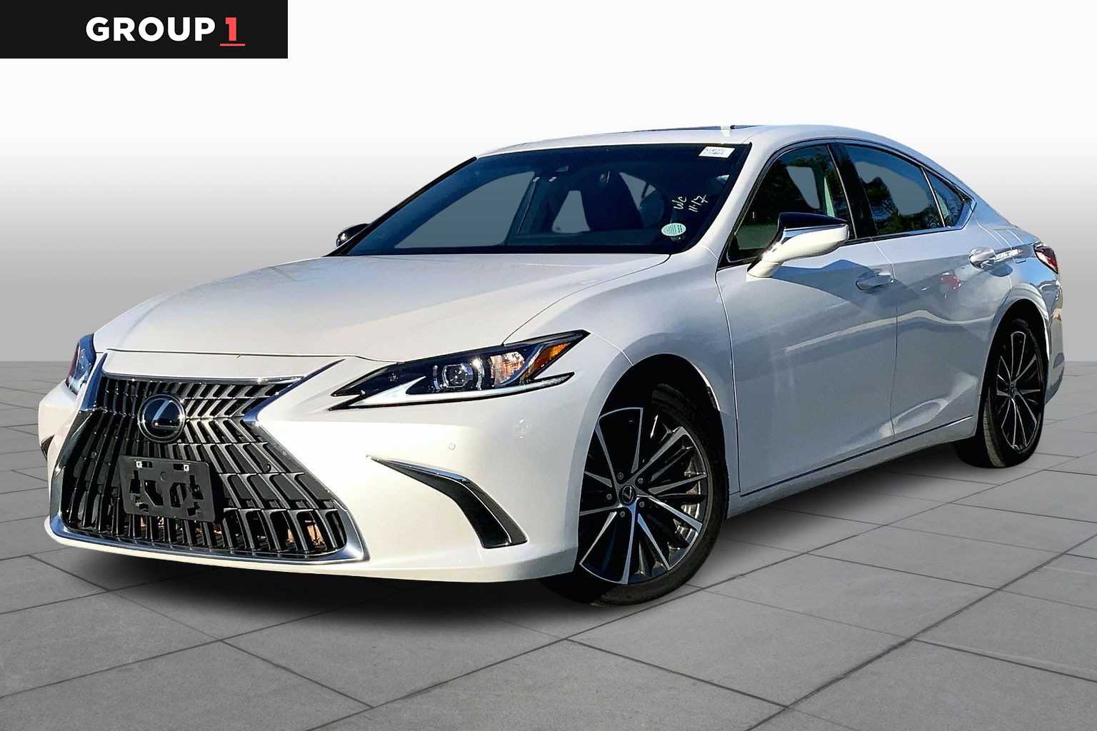 2023 Lexus ES 350's photo