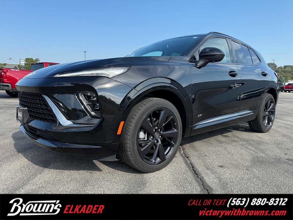 2025 Buick Envision Sport Touring's photo