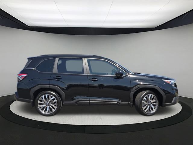 2025 Subaru Forester Touring photo 7