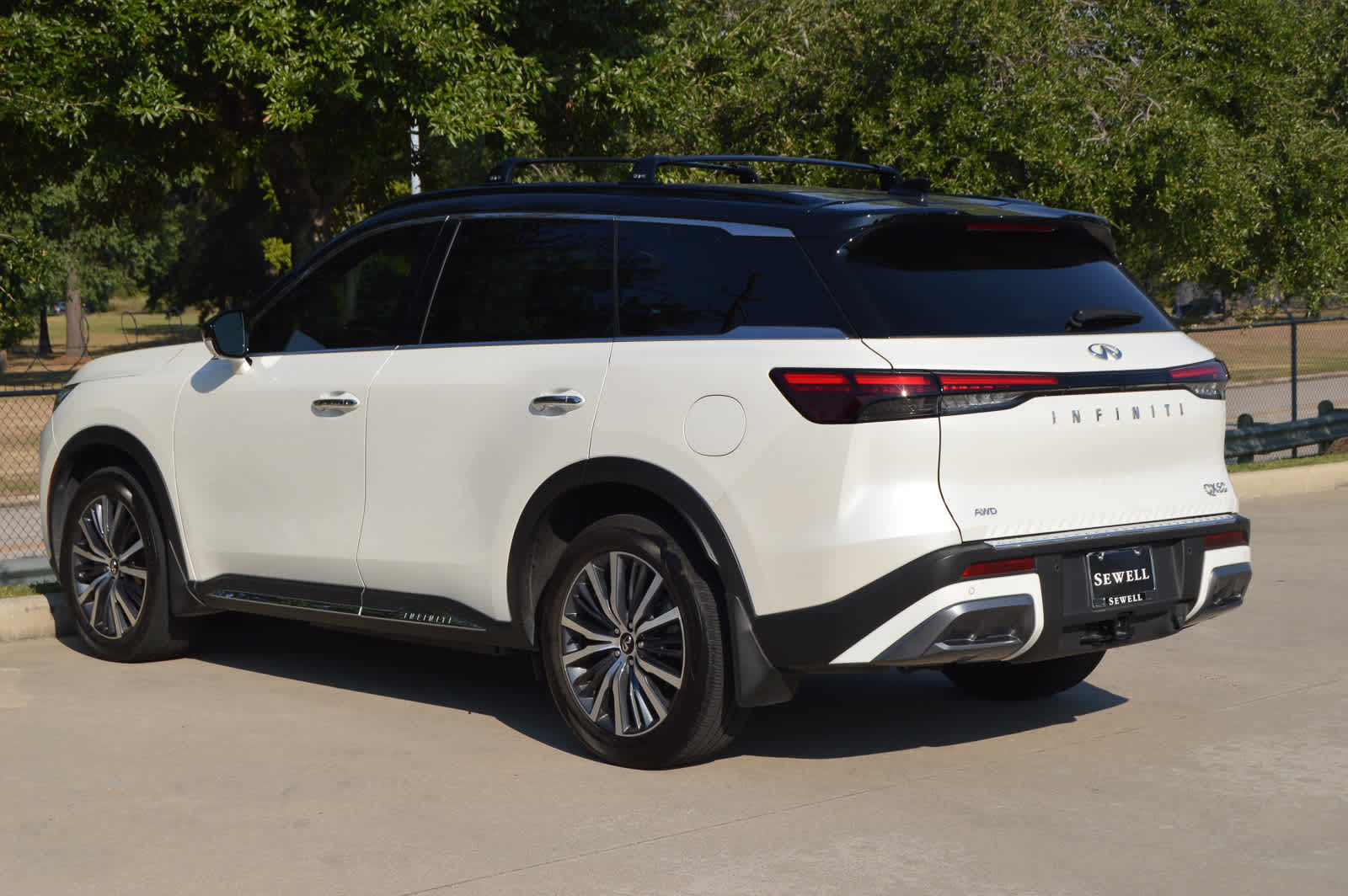 2023 Infiniti QX60 Autograph photo 6