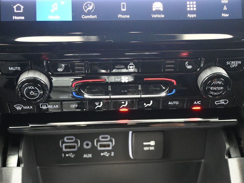 2025 Jeep Grand Cherokee Limited photo 15