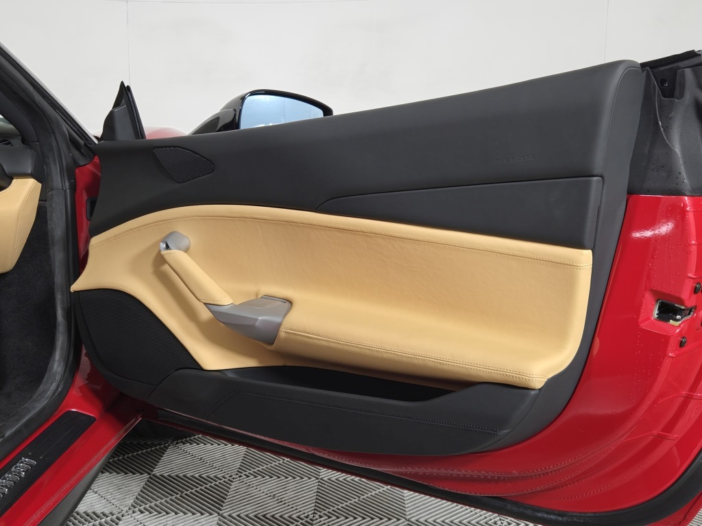2017 Ferrari 488 GTB photo 18