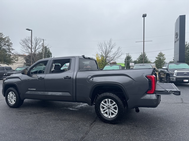 2022 Toyota Tundra SR5 photo 9