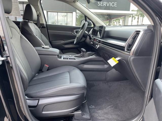 2025 Kia Sorento S photo 22