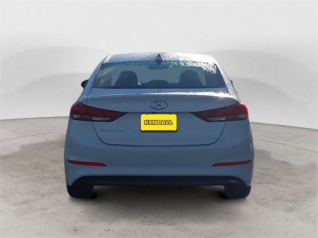 2018 Hyundai Elantra SEL photo 4