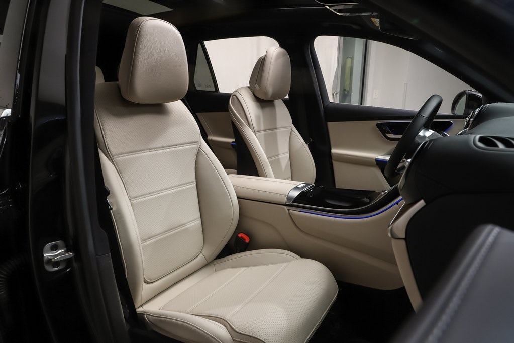 2025 Mercedes Benz GLC 300 4MATIC photo 9