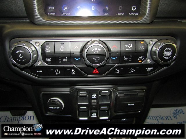2021 Jeep Wrangler Unlimited Sahara photo 26