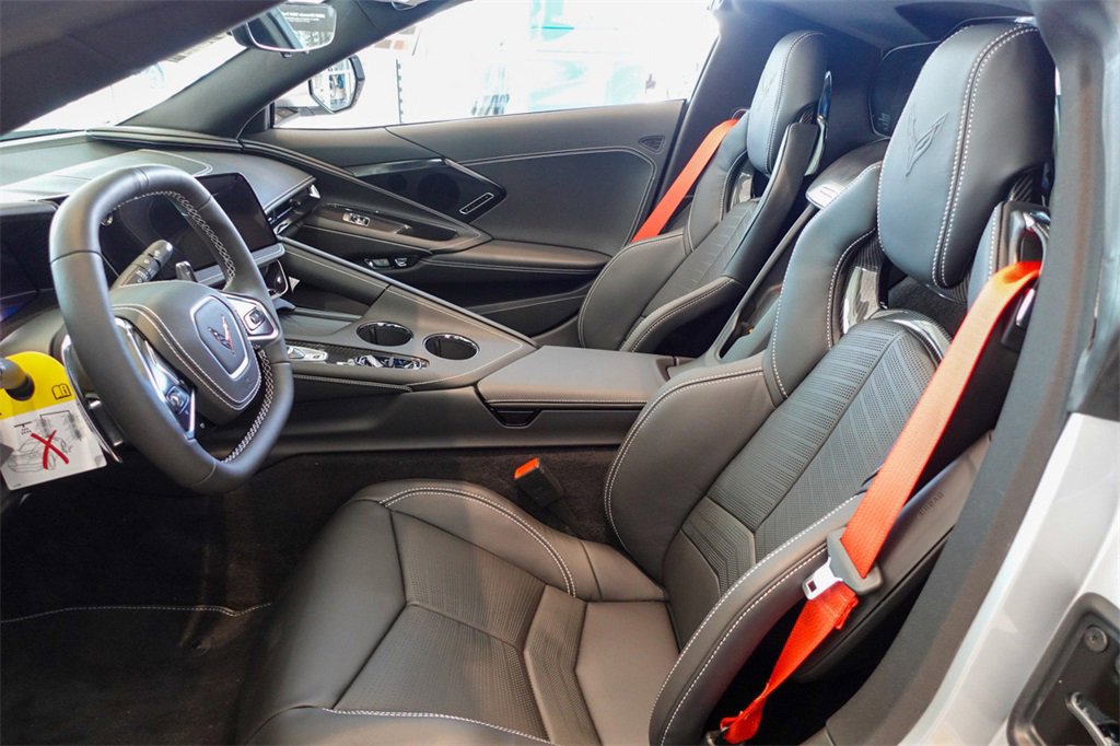 2026 Chevrolet Corvette Stingray 2LT photo 15