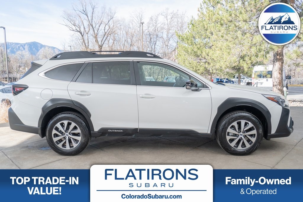 2025 Subaru Outback Premium's photo