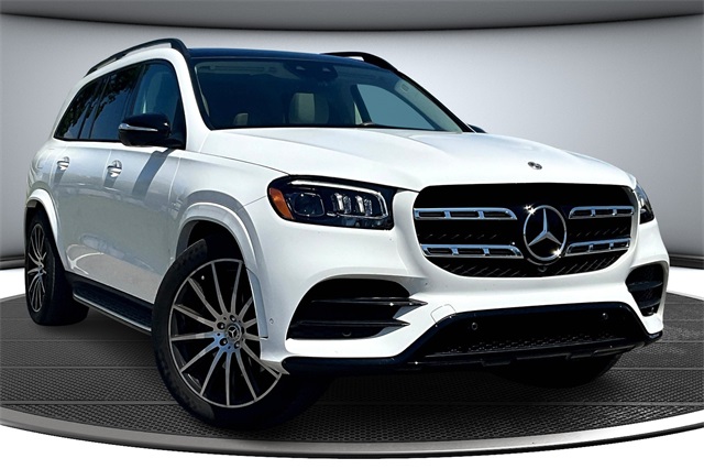 2022 Mercedes Benz GLS 450 4MATIC photo 3