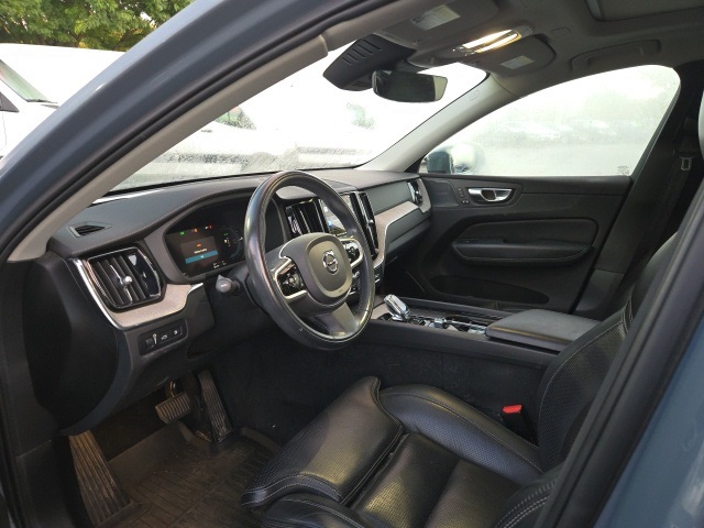 2022 Volvo XC60 Inscription photo 3