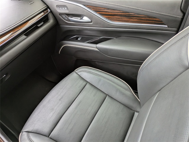 2023 Cadillac Escalade Premium Luxury photo 19
