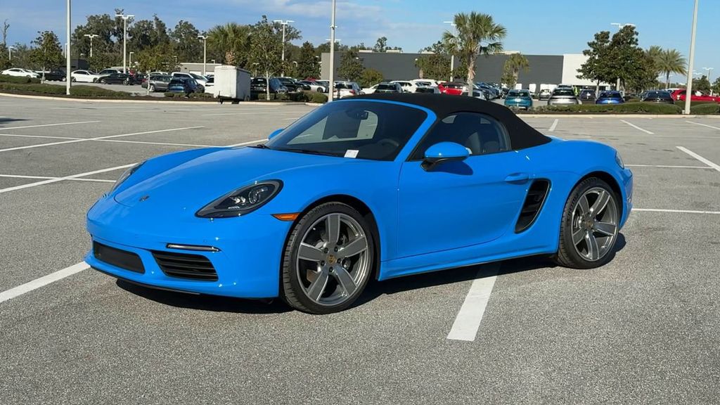 2025 Porsche Boxster Base photo 4