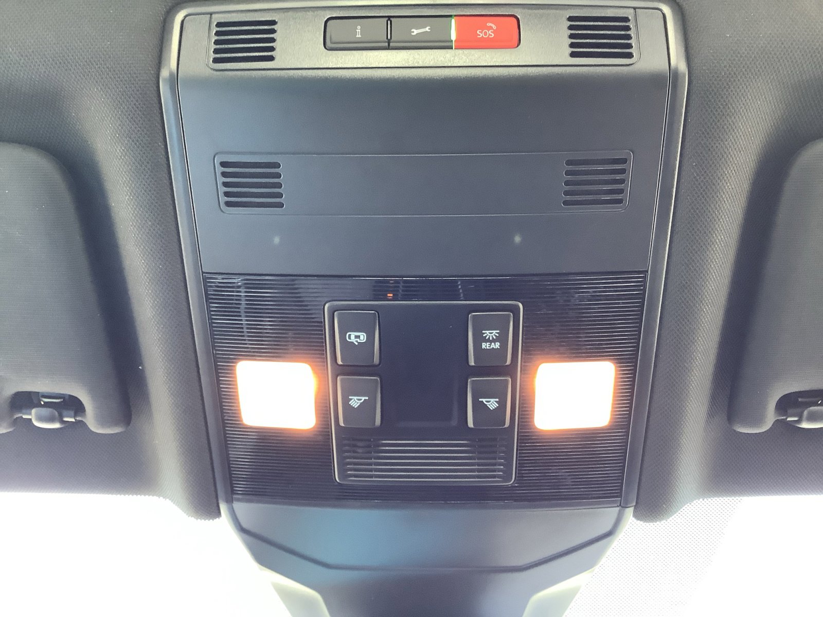 2025 Volkswagen Jetta Sport photo 19
