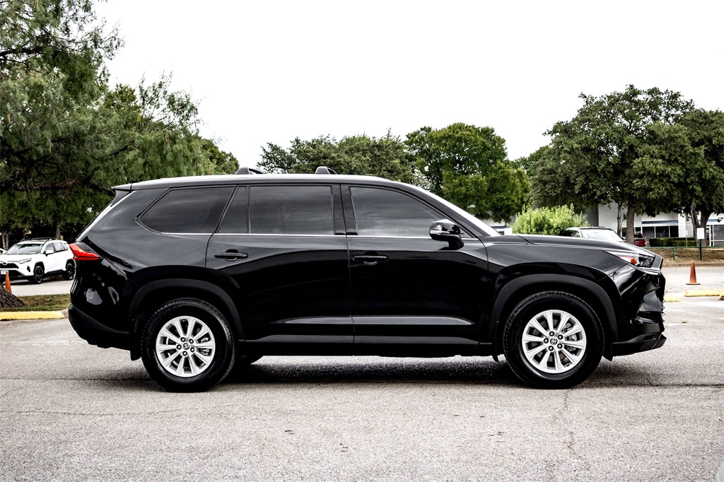 2024 Toyota Grand Highlander XLE photo 4
