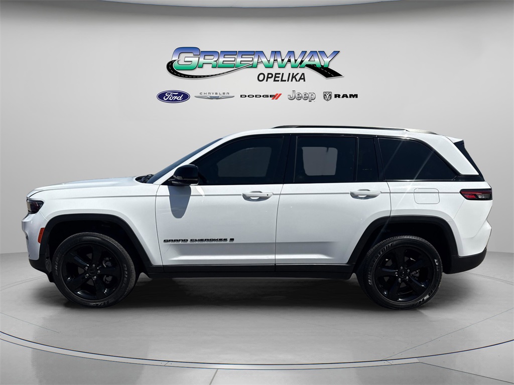 2023 Jeep Grand Cherokee Altitude photo 4