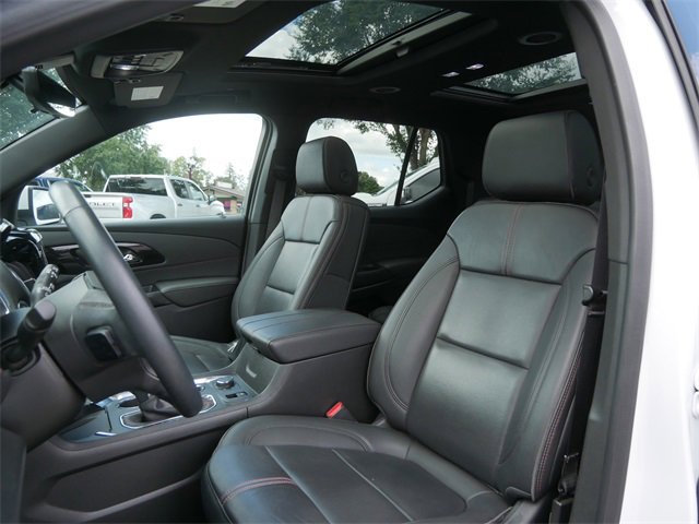 2023 Chevrolet Traverse RS photo 9