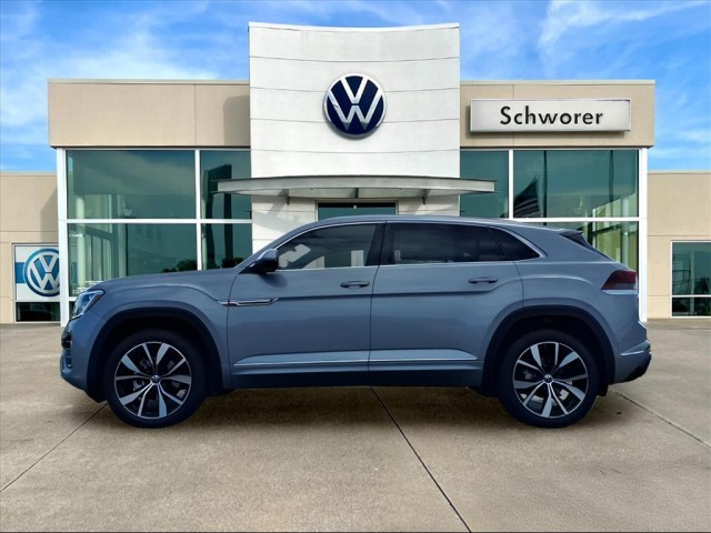 2026 Volkswagen Atlas Cross Sport SEL Premium R-LINE's photo