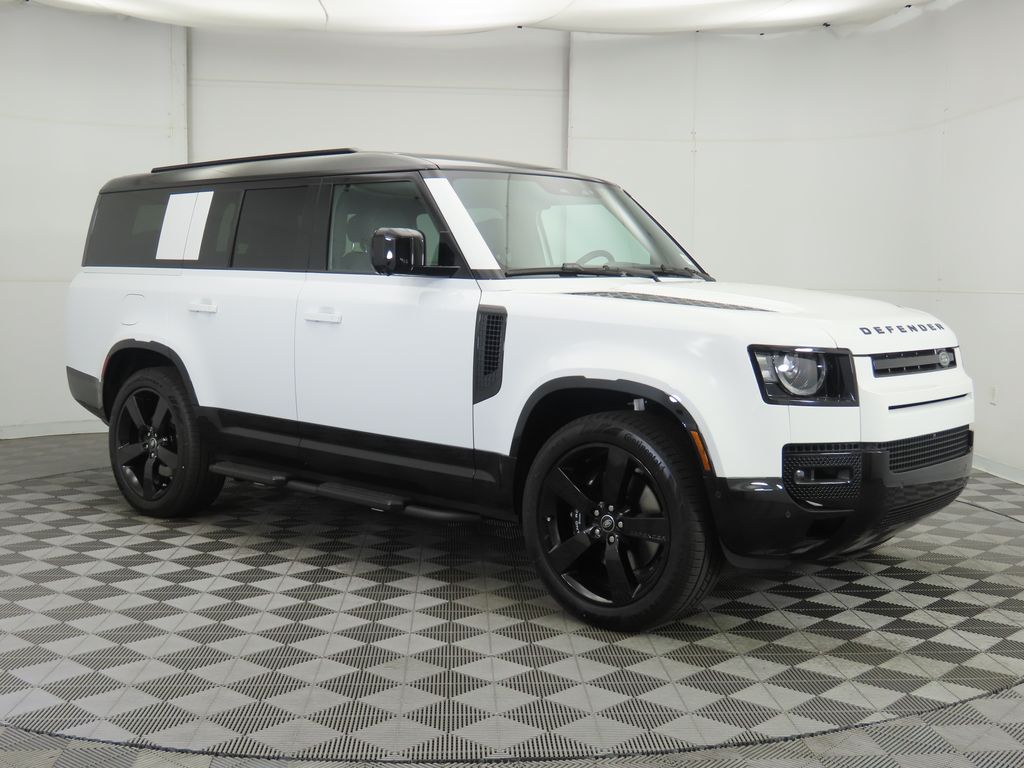 2025 Land Rover Defender 130 V8 photo 3