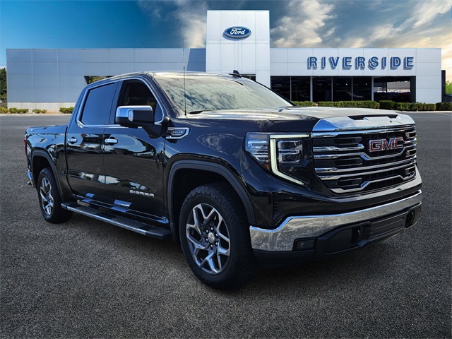 2023 GMC Sierra 1500 SLT's photo