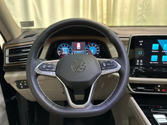 2026 Volkswagen Atlas SE Technology photo 13