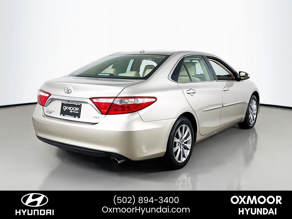 2017 Toyota Camry XLE photo 7
