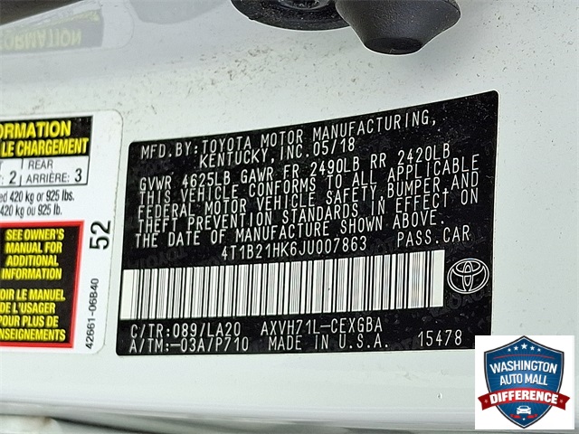 2018 Toyota Camry Hybrid XLE photo 24