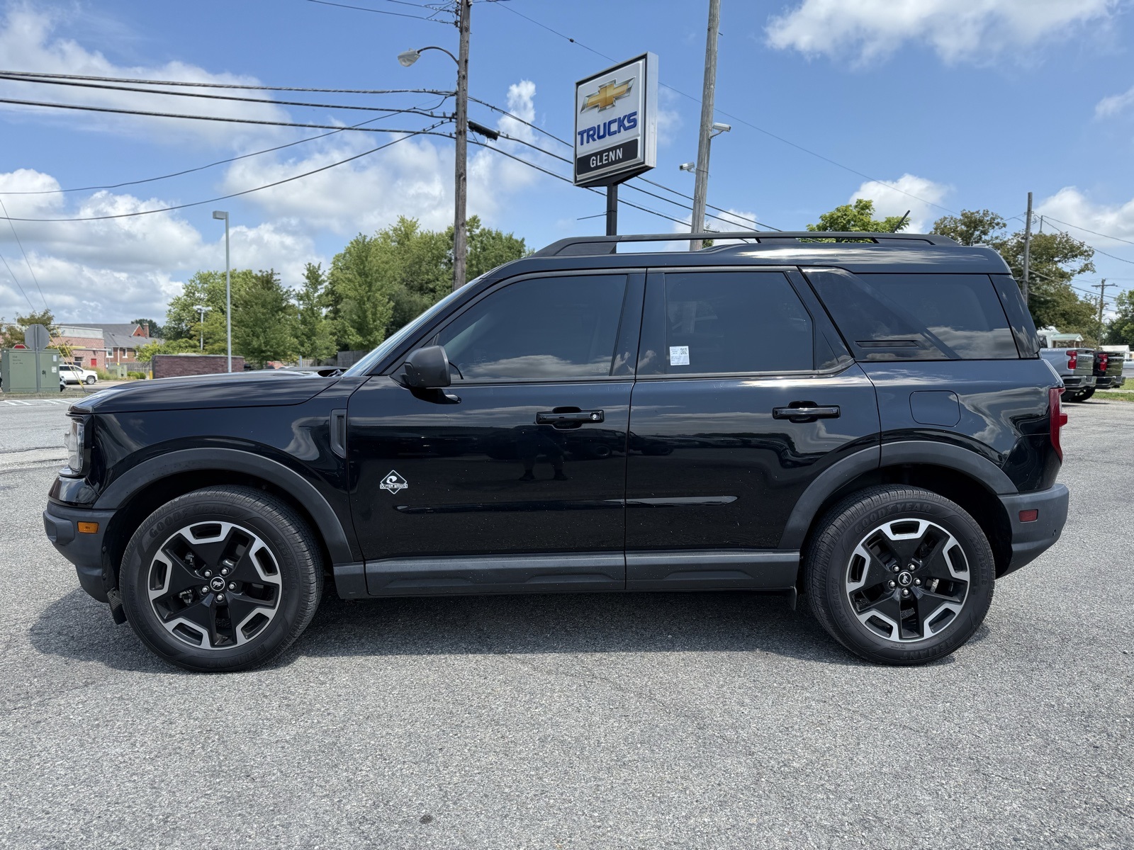 2021 Ford Bronco Sport Outer Banks photo 3