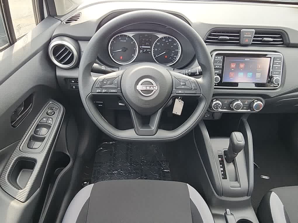 2025 Nissan Versa S photo 8