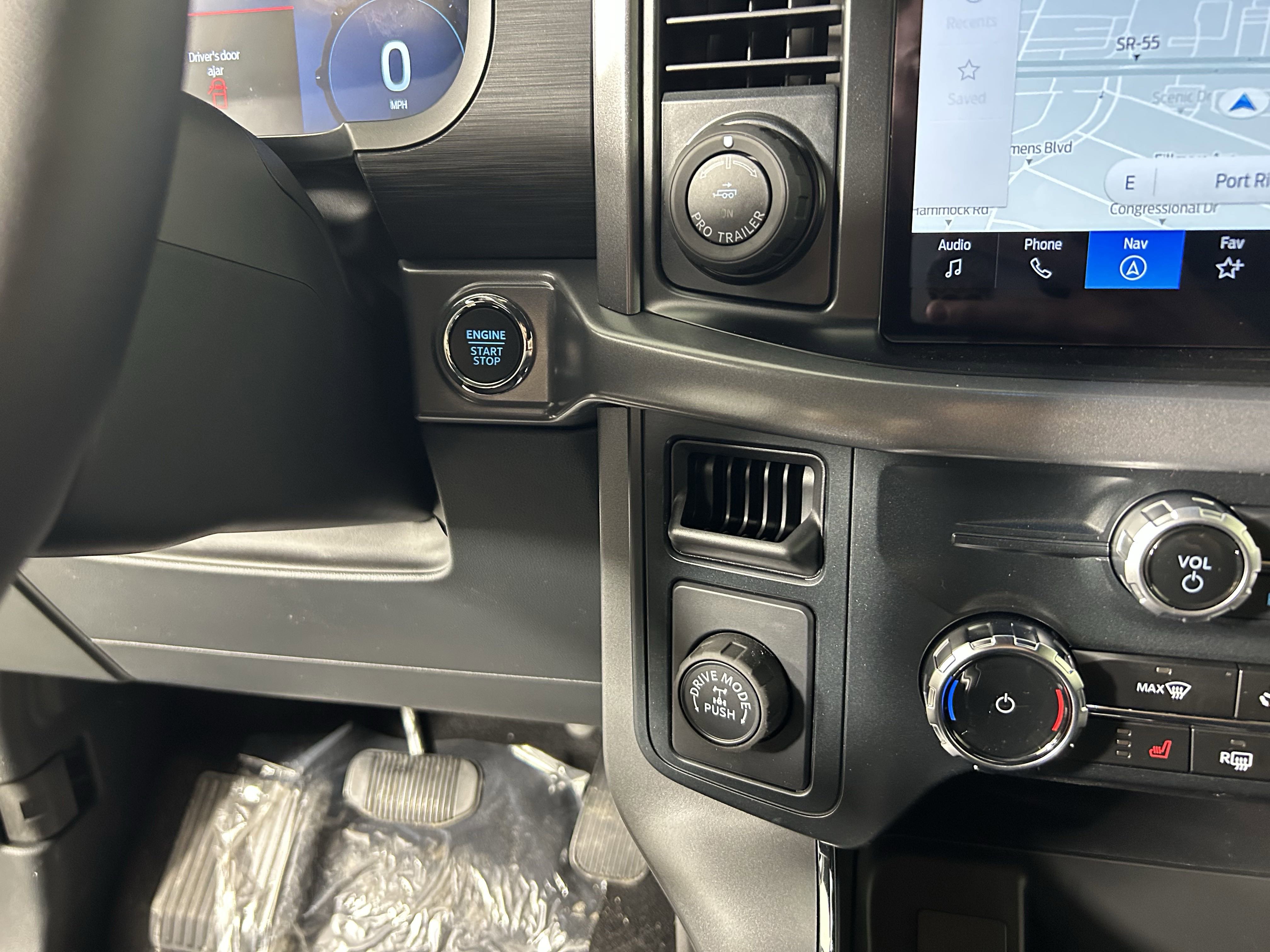 2025 Ford F-150 XLT photo 15
