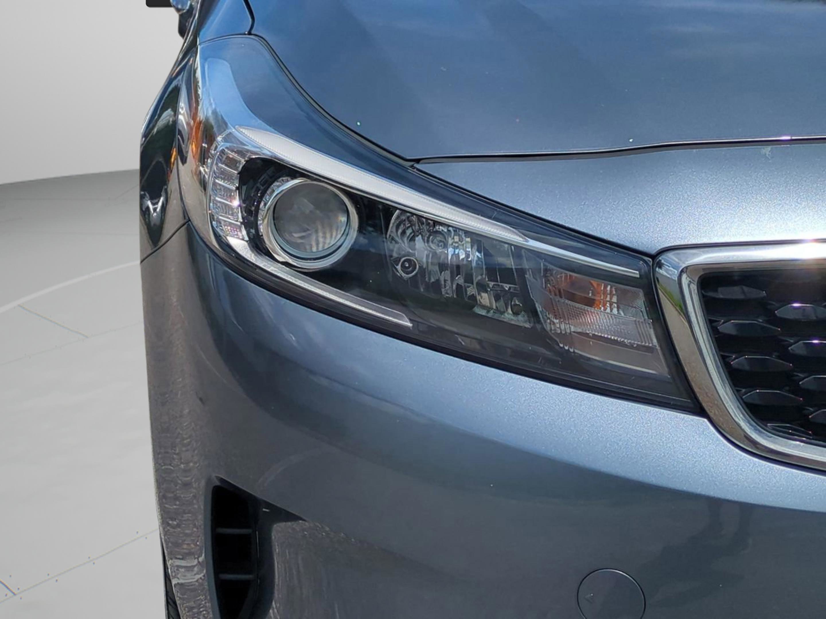 2017 Kia Forte S photo 25