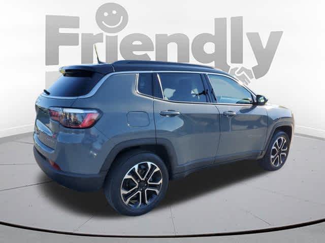 2022 Jeep Compass Limited photo 4